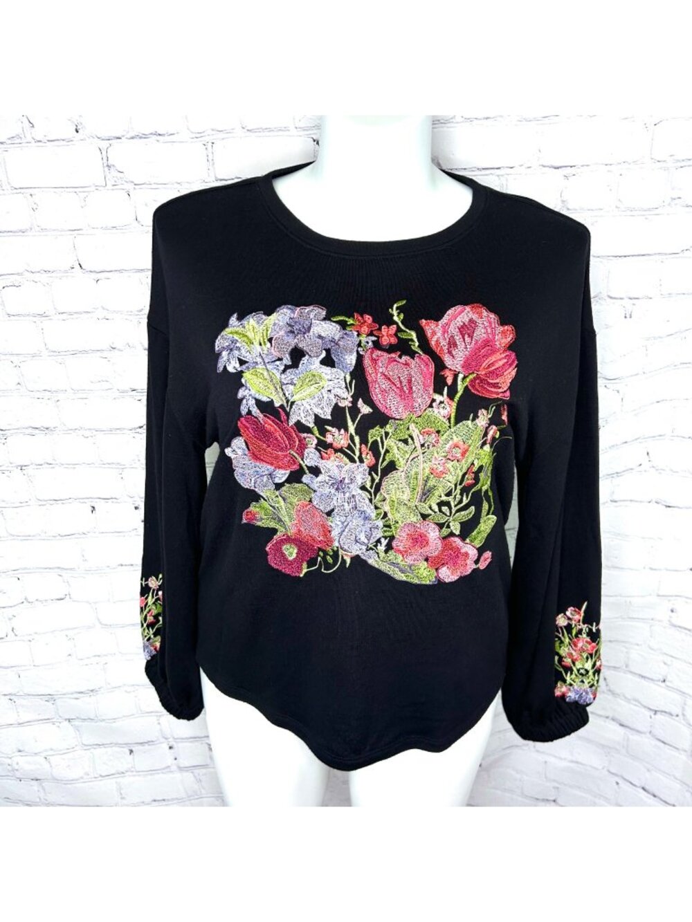 I.N.C. INTERNATIONAL CONCEPTS BLACK EMBROIDERED FLOWER SWEATSHIRT TOP - L